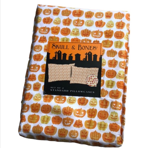 Skull & Bones Halloween Jack o Lantern Pumpkins Pillowcases - Picture 1 of 7